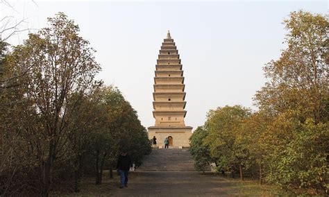  ¡Descubre la belleza ancestral de la Pagoda del Gigante en Sanmenxia!